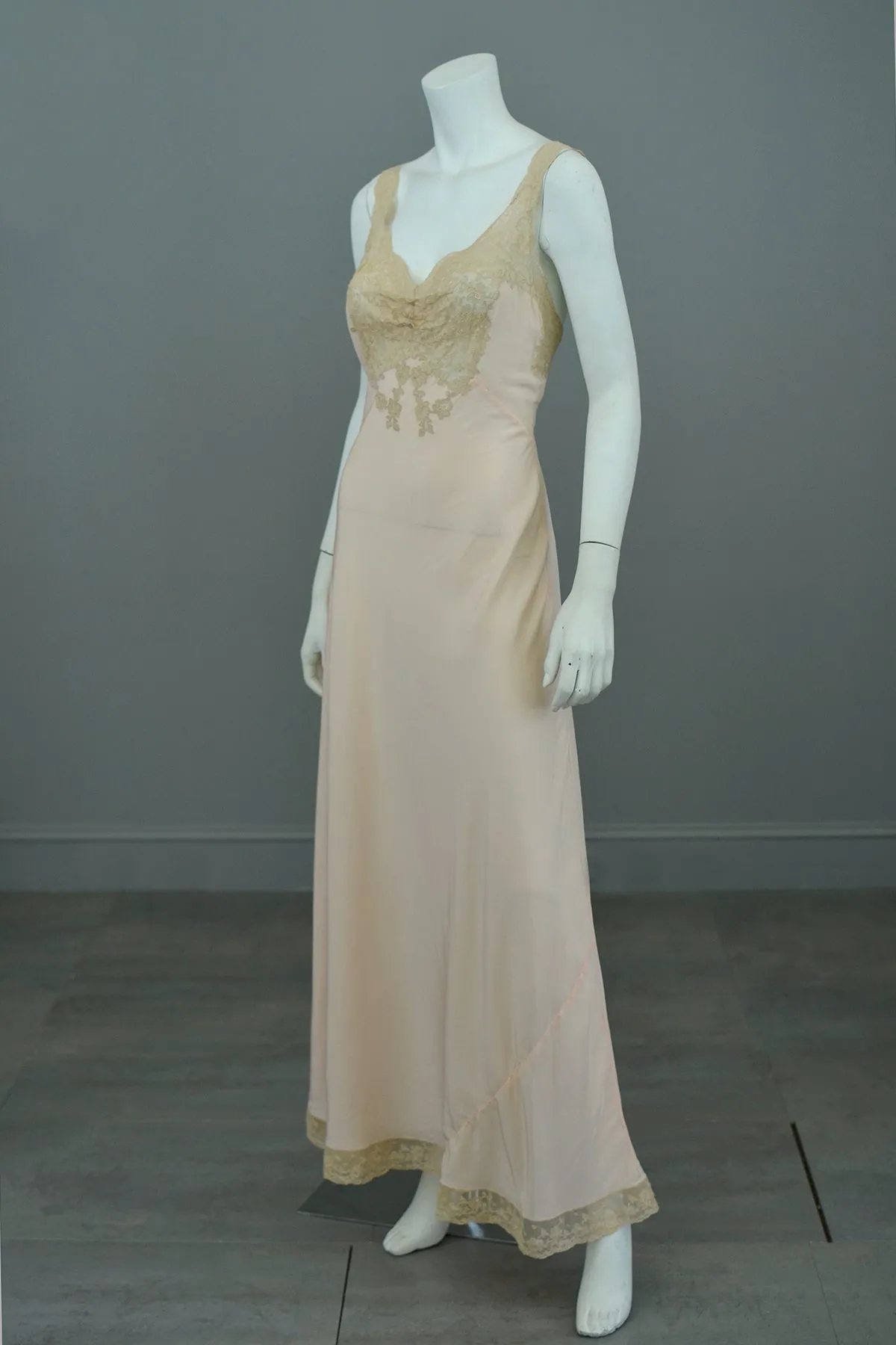 1930s Pure Peach Silk with Ecru Lace Bodice Hollywood Glam Slip Dress Gown