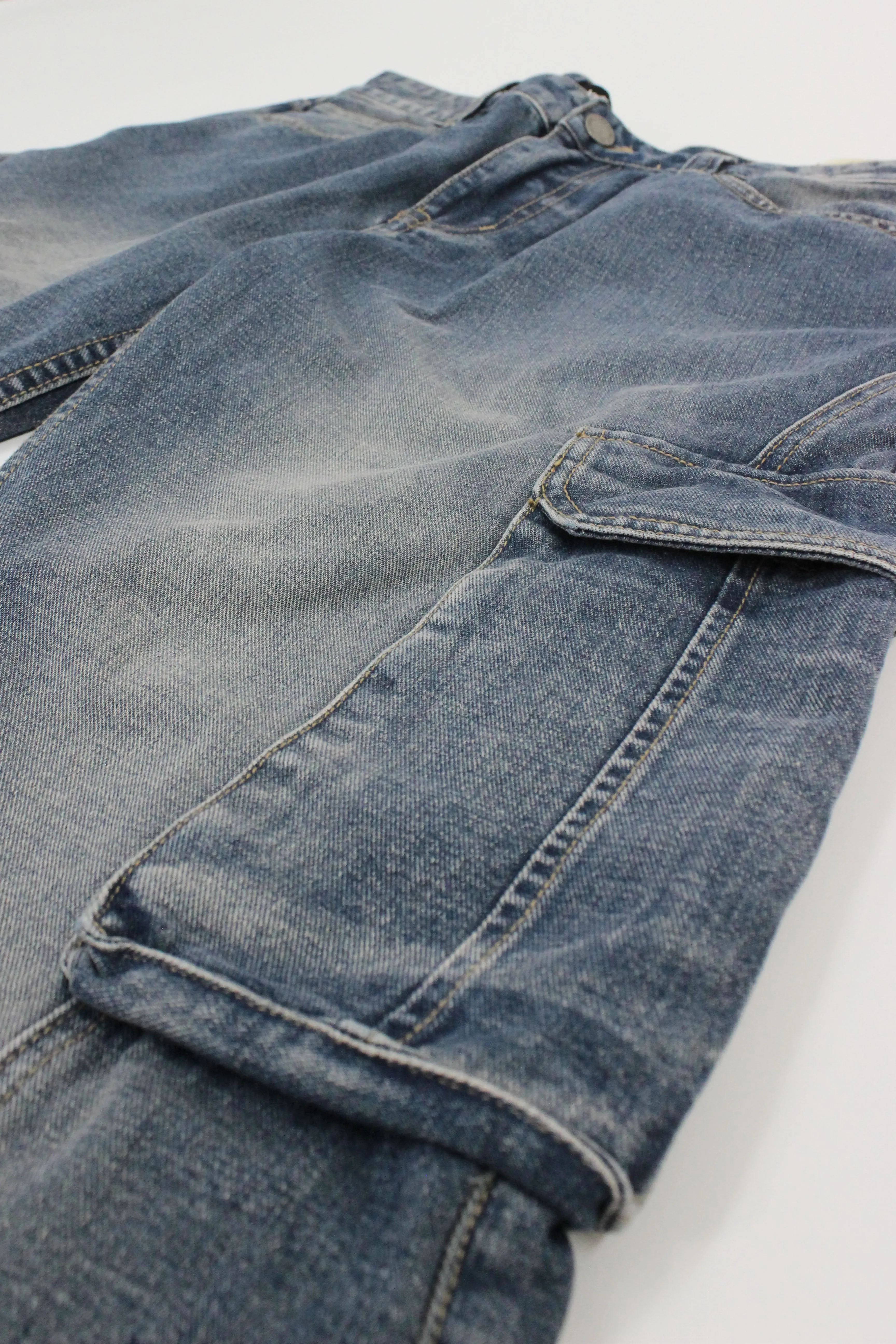 Baggy Fit Cargo Denim Jeans