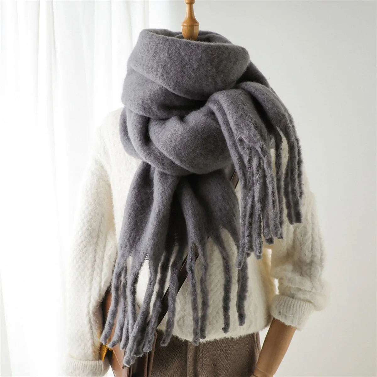 Eris Blanket Tassel Scarf Grey