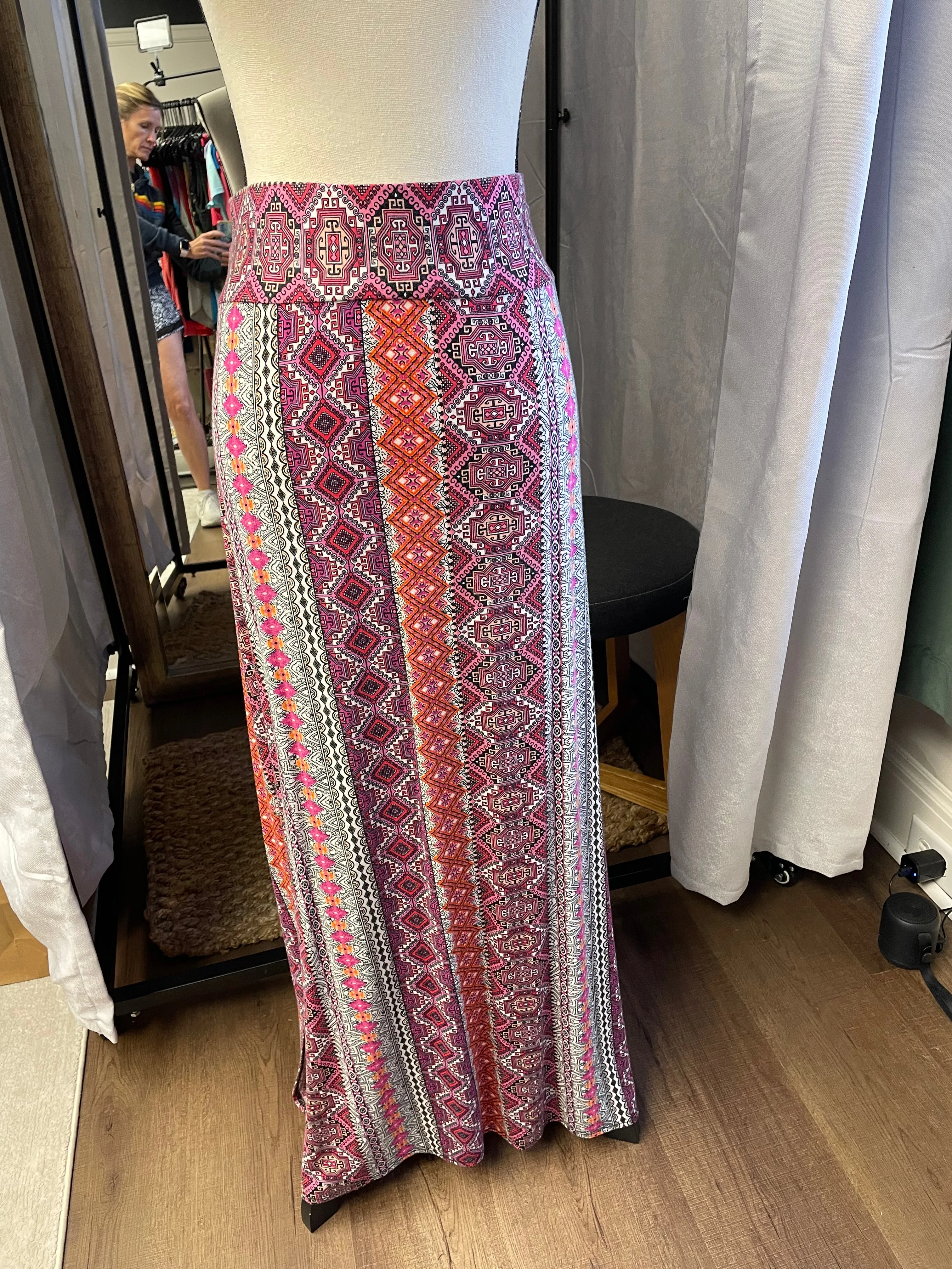 Est. 1962 Maxi Skirt (XL)