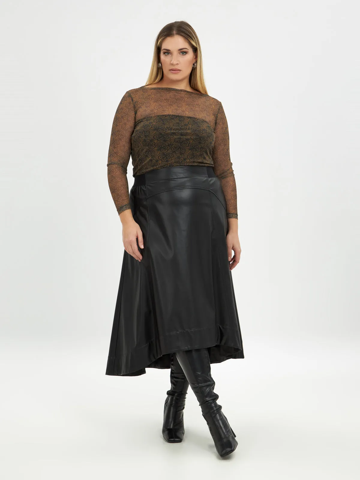 Mat Leather Look Skirt in Black