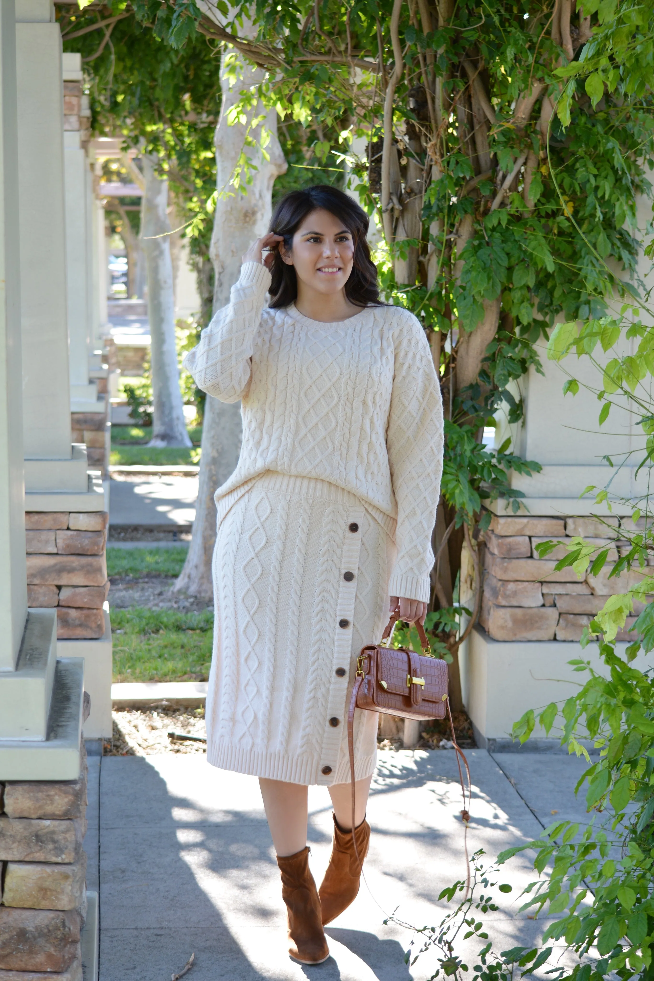 Monroe Oatmeal Chunky Cable-knit Sweater Set