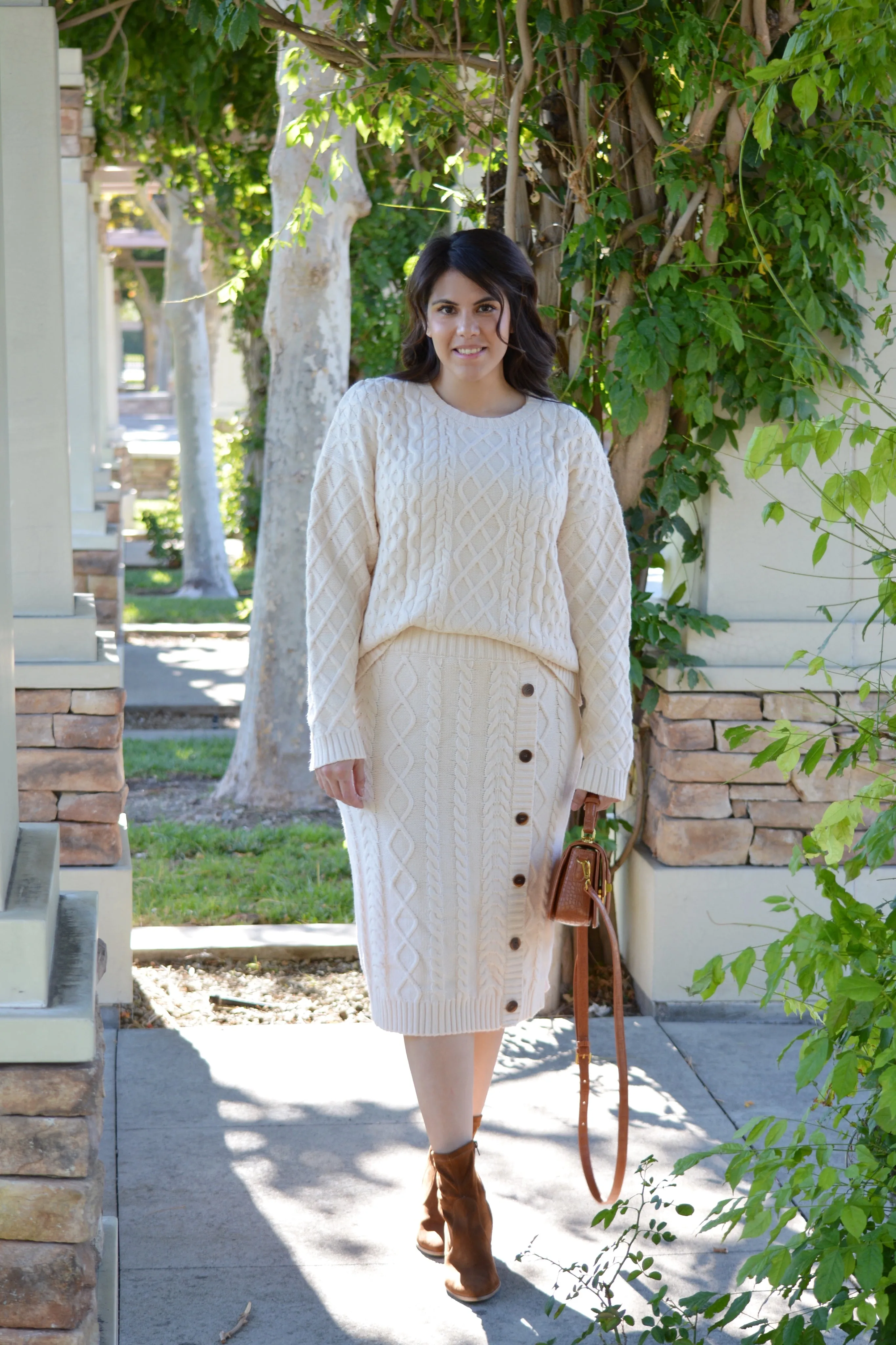 Monroe Oatmeal Chunky Cable-knit Sweater Set