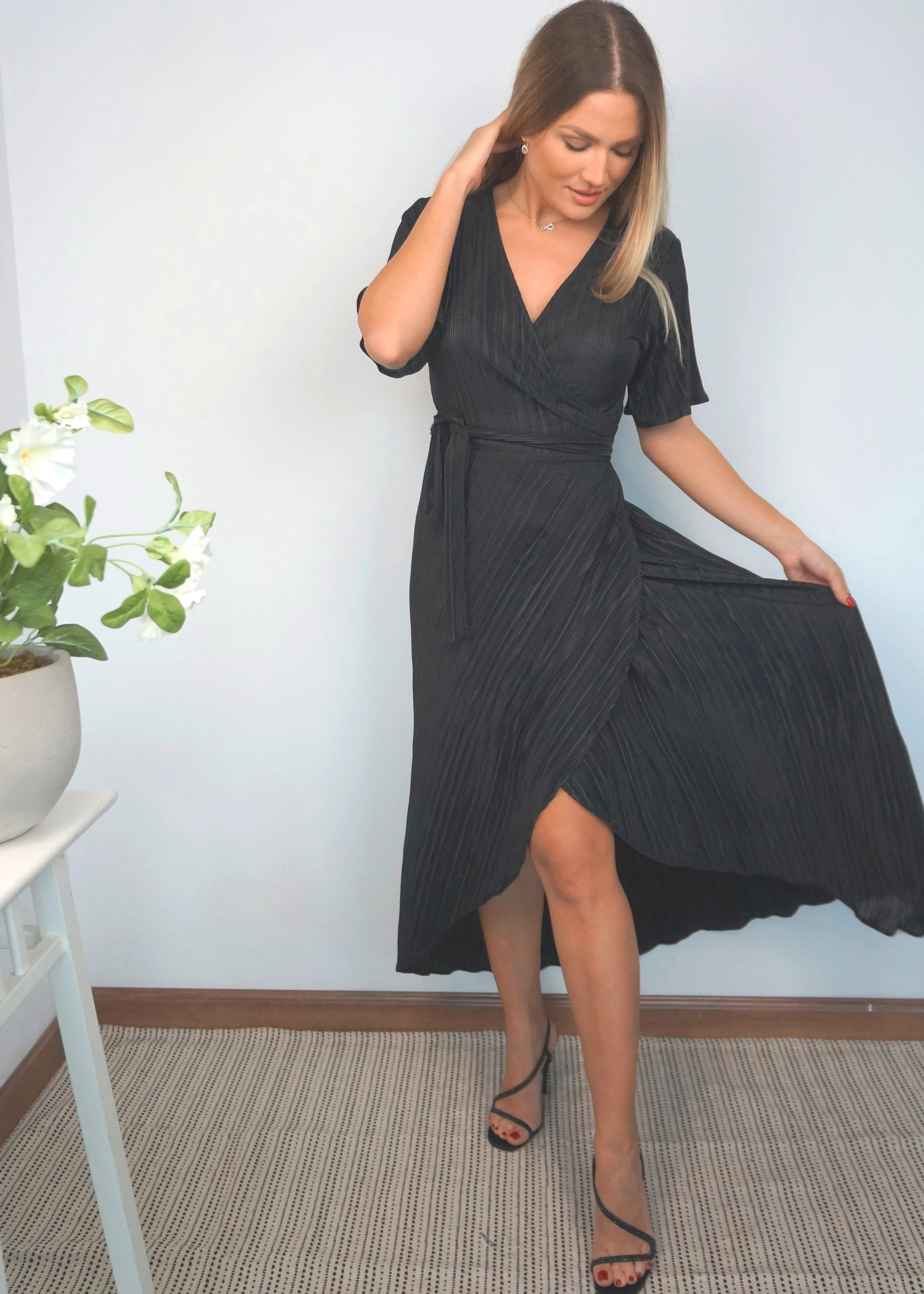 The Pleated Wrap Dress - Christmas Black Pleats