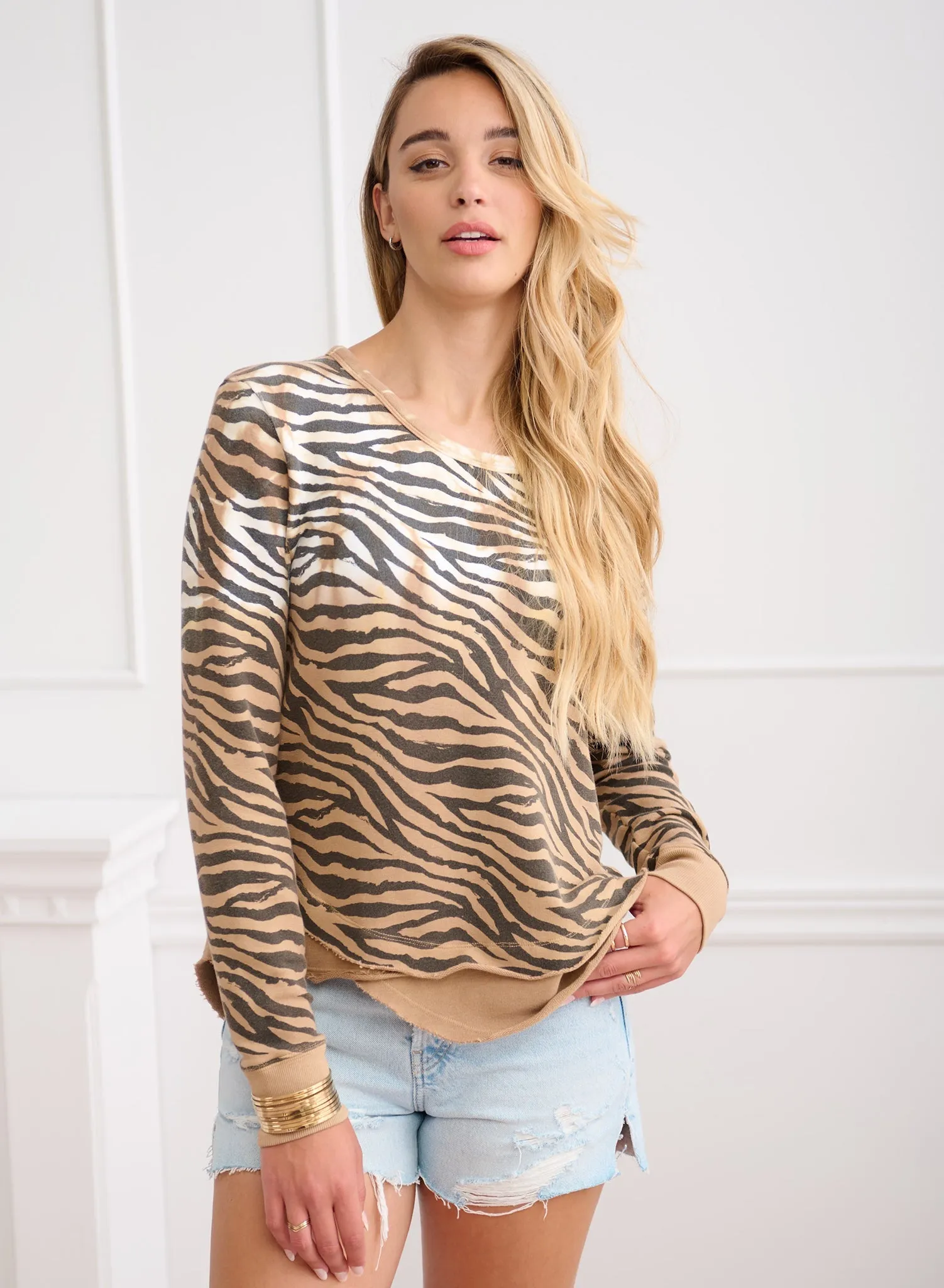 TIGER - Mock Layer Sweatshirt